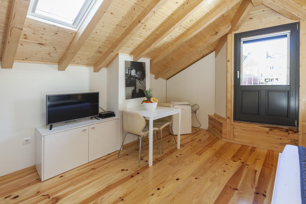 Bo - Almada Apartment *